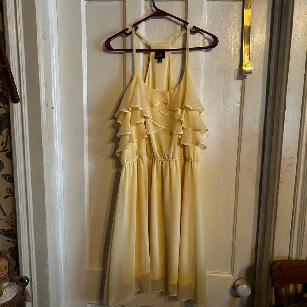 Prince Cream Sleeveless Top